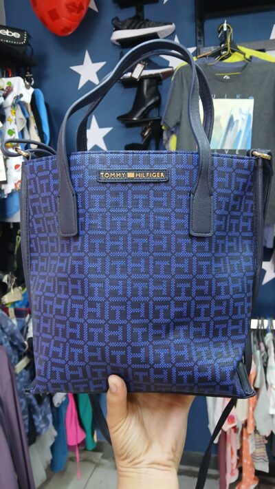 Cartera Azul Estampada TOMMY HILFIGER .