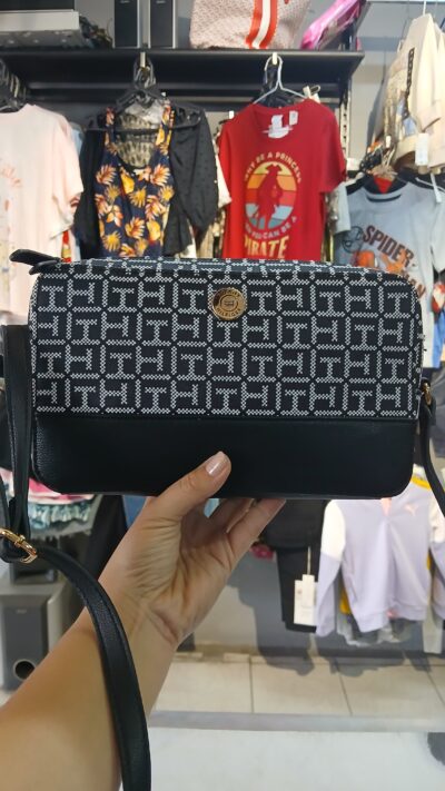 Cartera Rectangular Estampada TOMMY HILFIGER