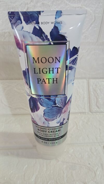 Locion Corporal BATH & BODY MOON LIGHT PATH .